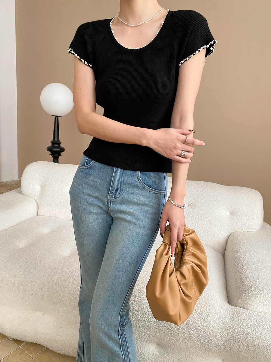 釘珠U領連肩袖 挺版針織上衣(米/黑)