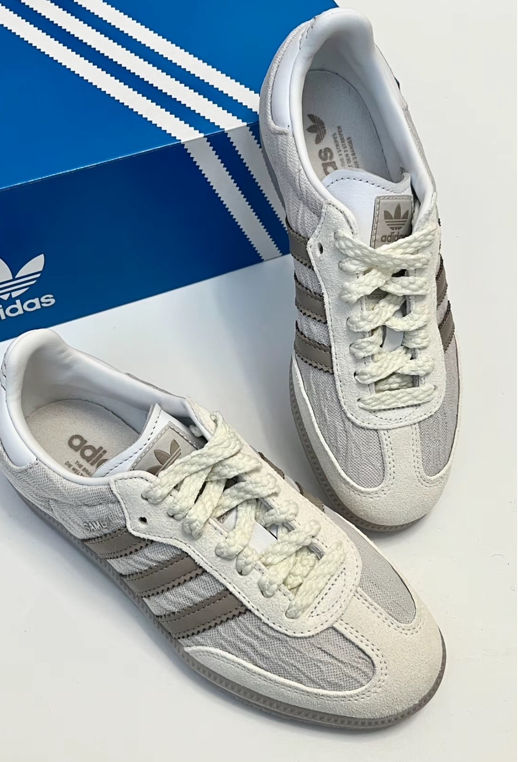 adidas SAMBA OG 銀米棕低幫板鞋 男女同款