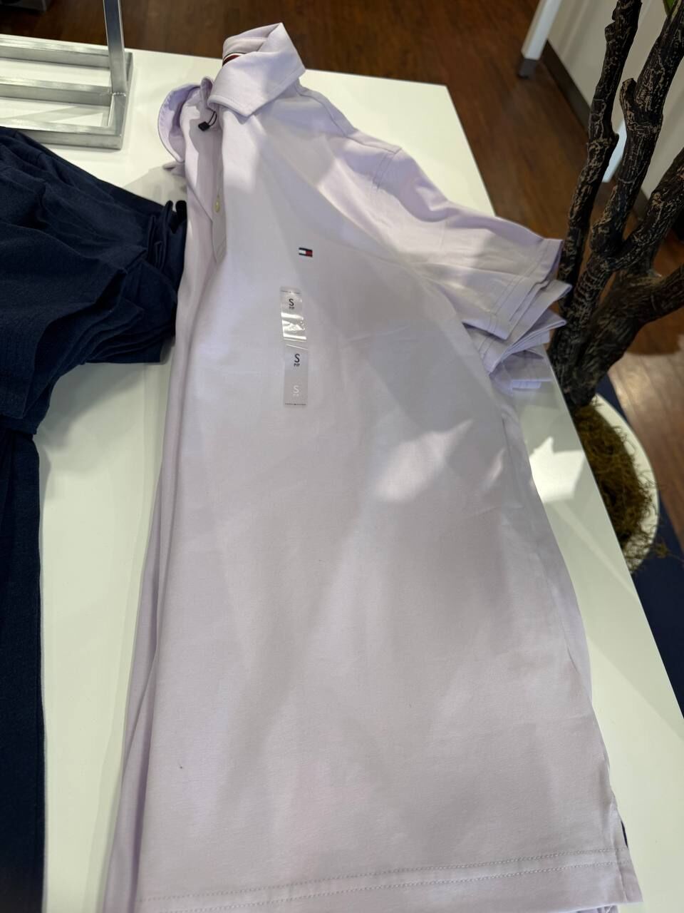 [U] TOMMY HILFIGER WHITE WOMEN'S SLIM FIT POLO SHIRT, XM04205-500 (UTH274)