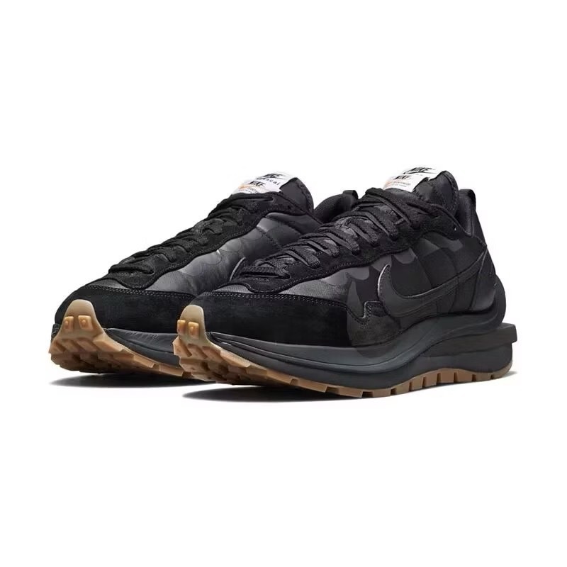 <連線代購商品>SACAI X NIKE VAPORWAFFLE 黑焦糖底 DD1875-001
