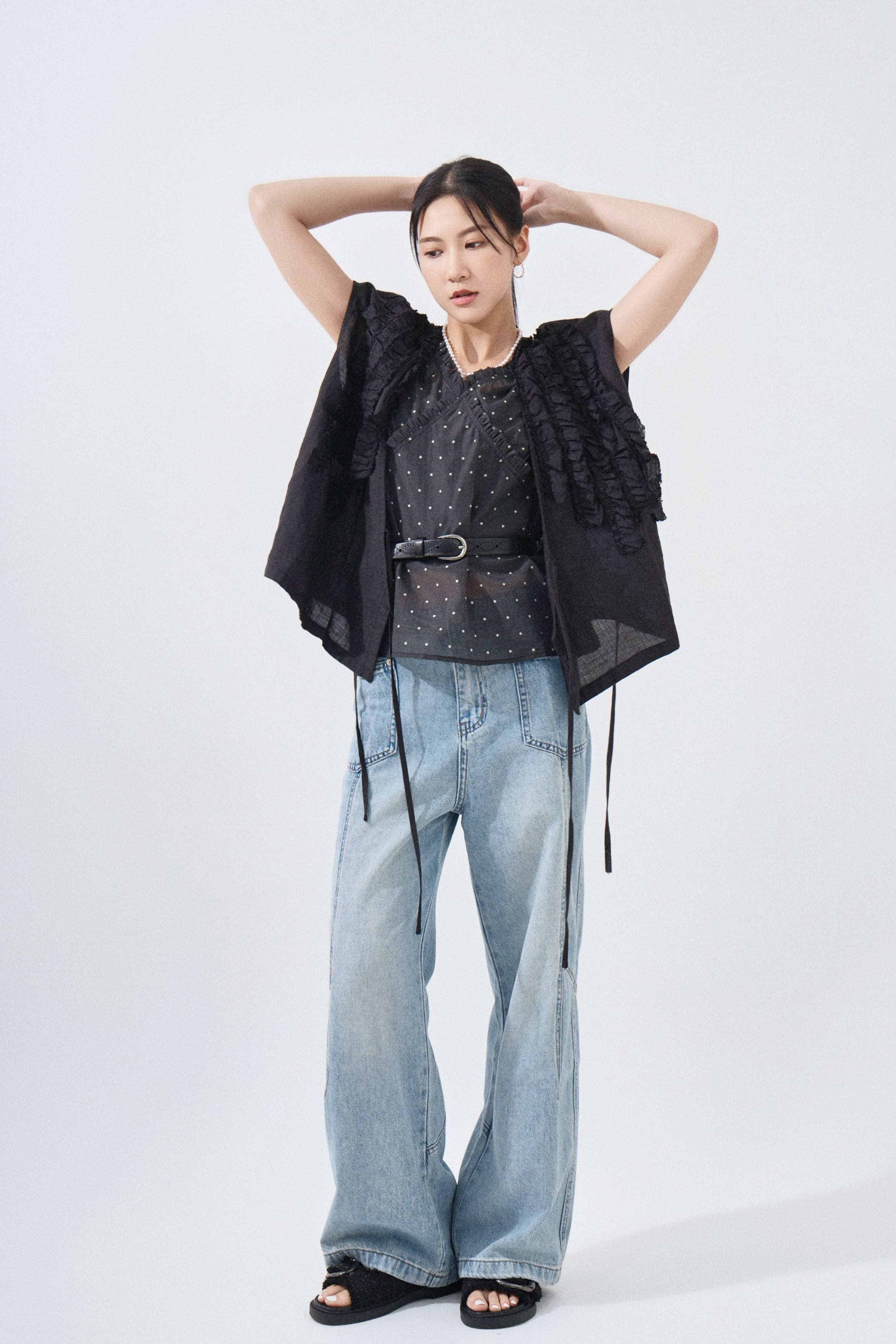 SS25_0212（外套＋上衣＋牛仔褲）