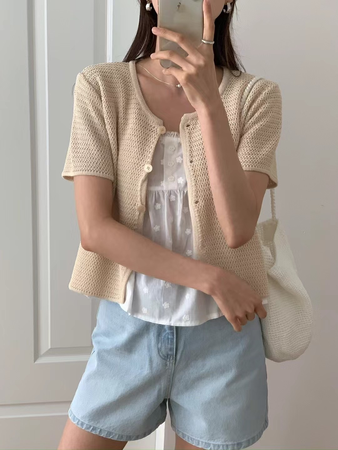 Versatile basic crop cardigan