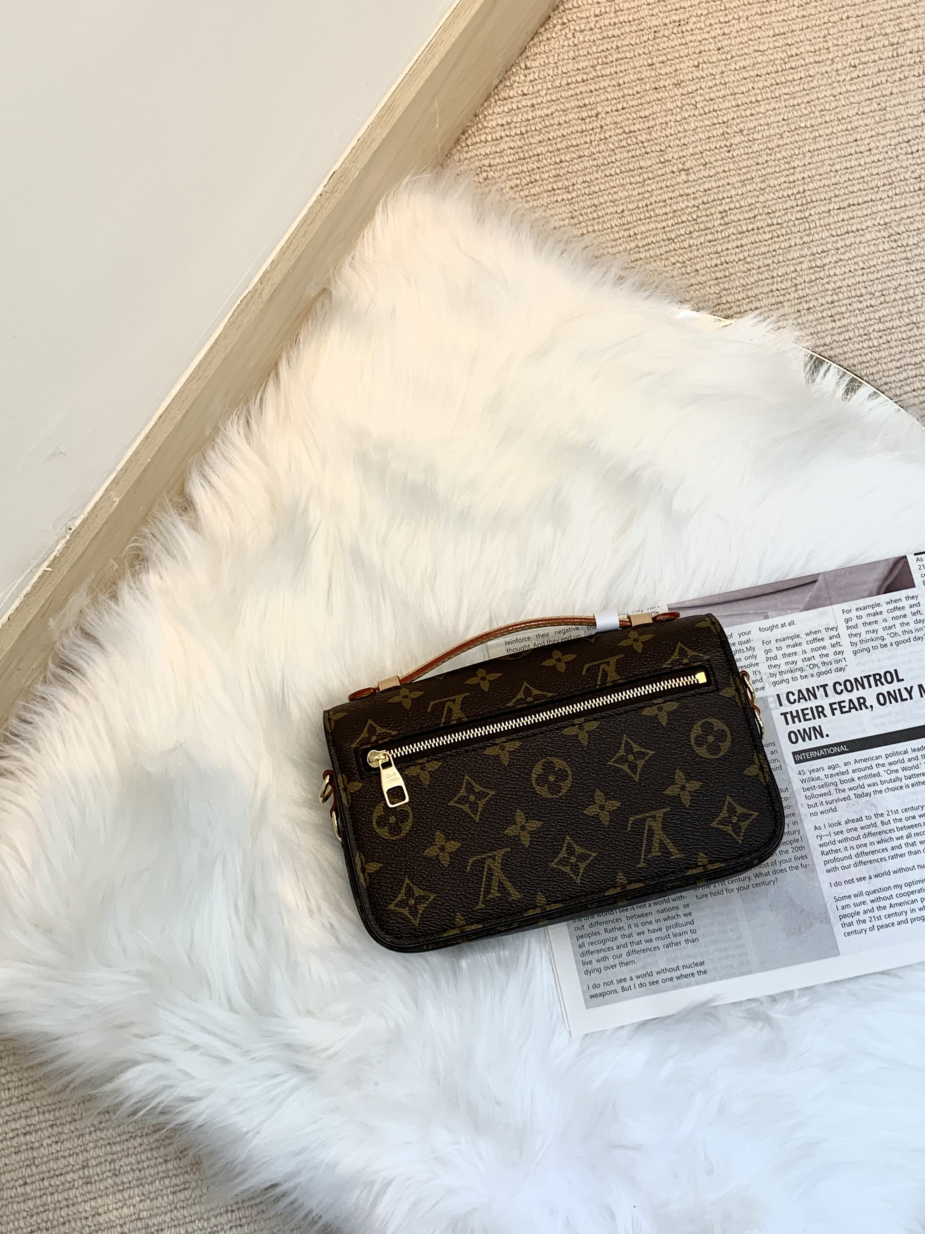 [二手] LOUIS VUITTON LV Pochette Metis East West 老花 可拆卸肩帶 塗層帆布拼牛皮革飾邊 小郵差包手提斜挎單肩包 常規 女款 啡色