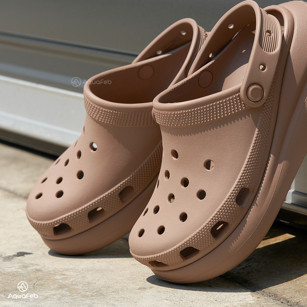 Crocs Crush Clog 男鞋 女鞋 拿鐵色 泡芙克駱格 厚底 休閒 中性 卡駱馳 涼拖鞋 2075212Q9