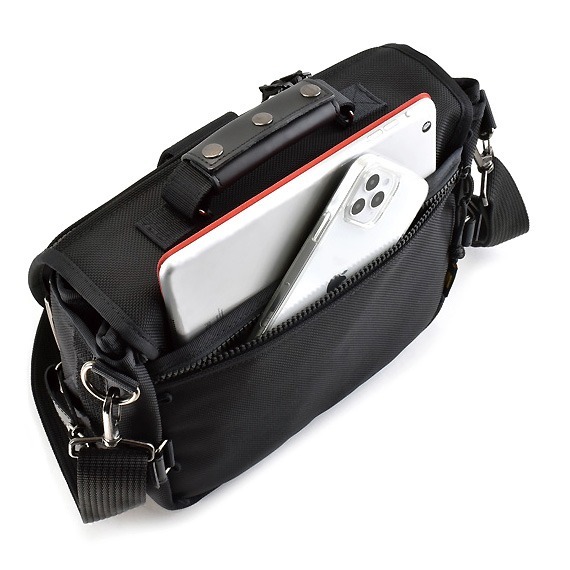 VanNuys Multi Functional Shoulder Bag