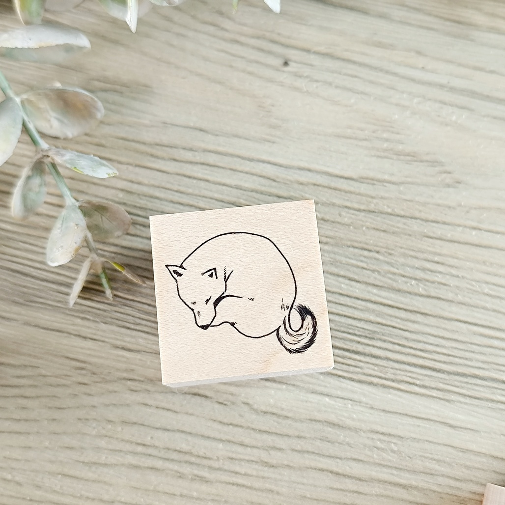 日本YUN．睡覺的柴犬 3x3cm原創櫸木印章