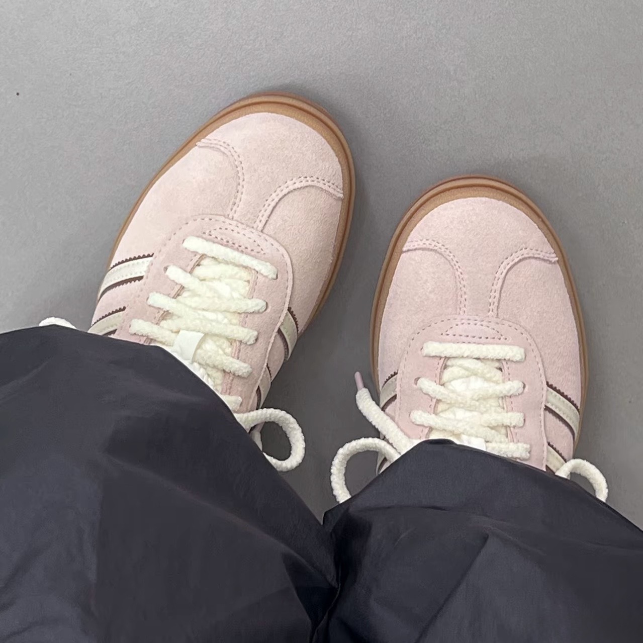 ADIDAS GAZELLE BOLD W 迪士尼瑪麗貓聯名 粉紅 棕底 厚底增高 可拆式蝴蝶結 女鞋 JR4244