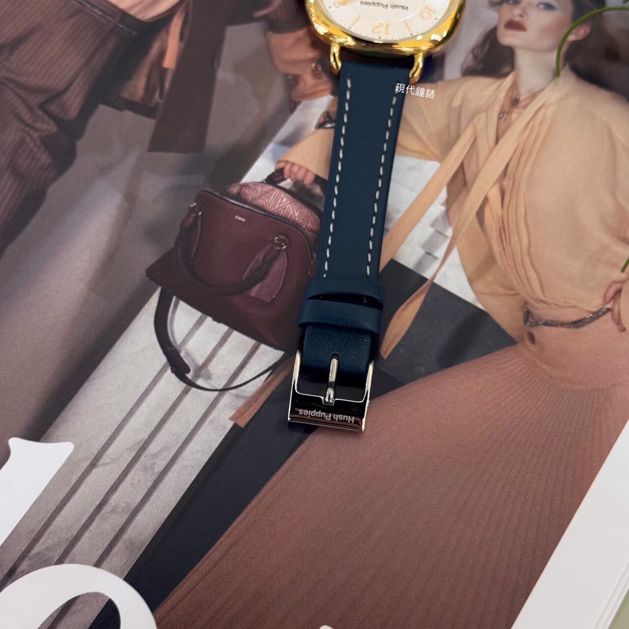 【Hush Puppies】美式經典光耀女錶HP.3897L.2507 34mm  現代鐘錶