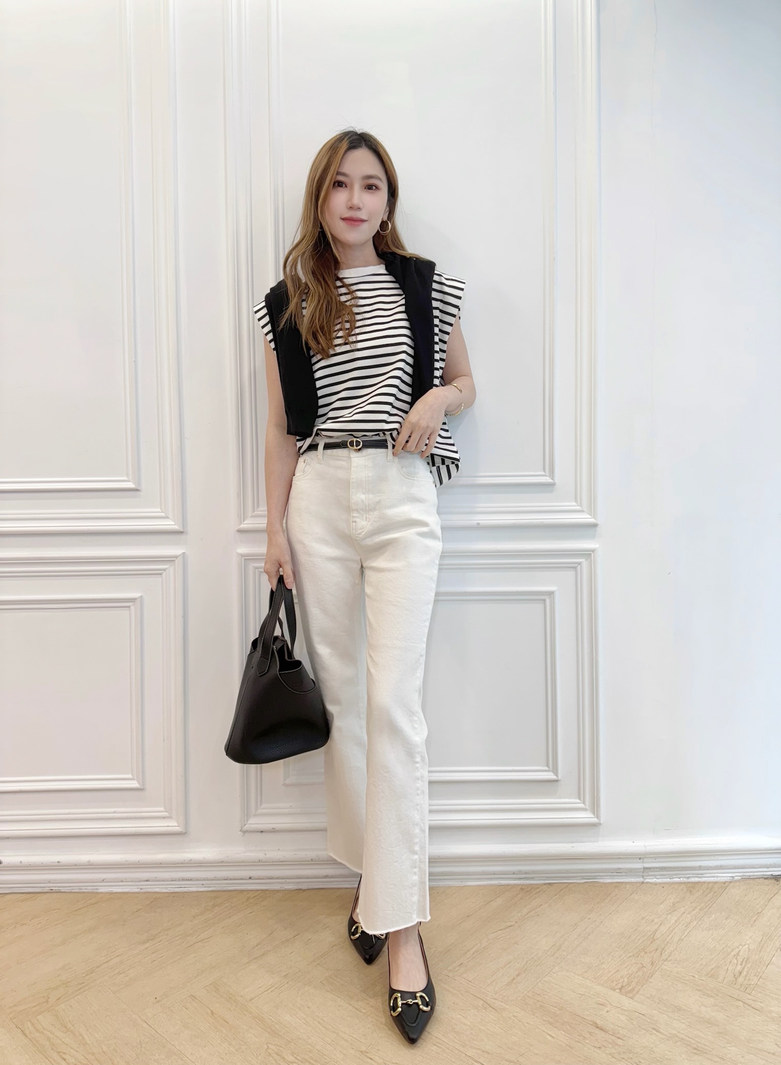 白色率性微靴型牛仔褲