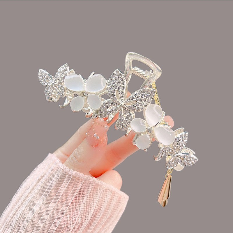 Oriental Tassel Metal Hair Clamp