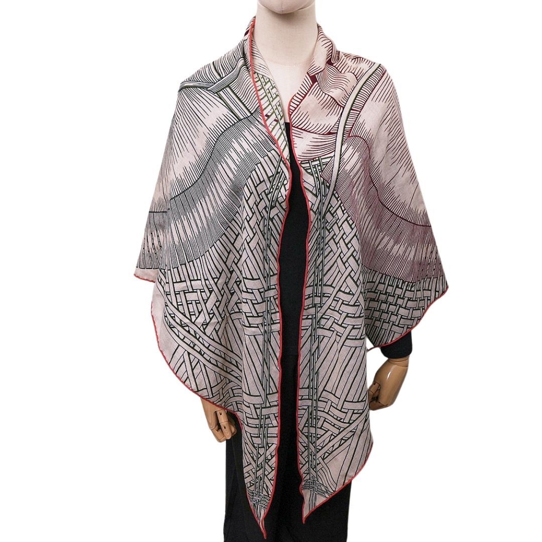 HERMES スカーフ Masan & Masan giant triangle 直営店包装 7c8ddddca1d92a8ec54f26503ee74a