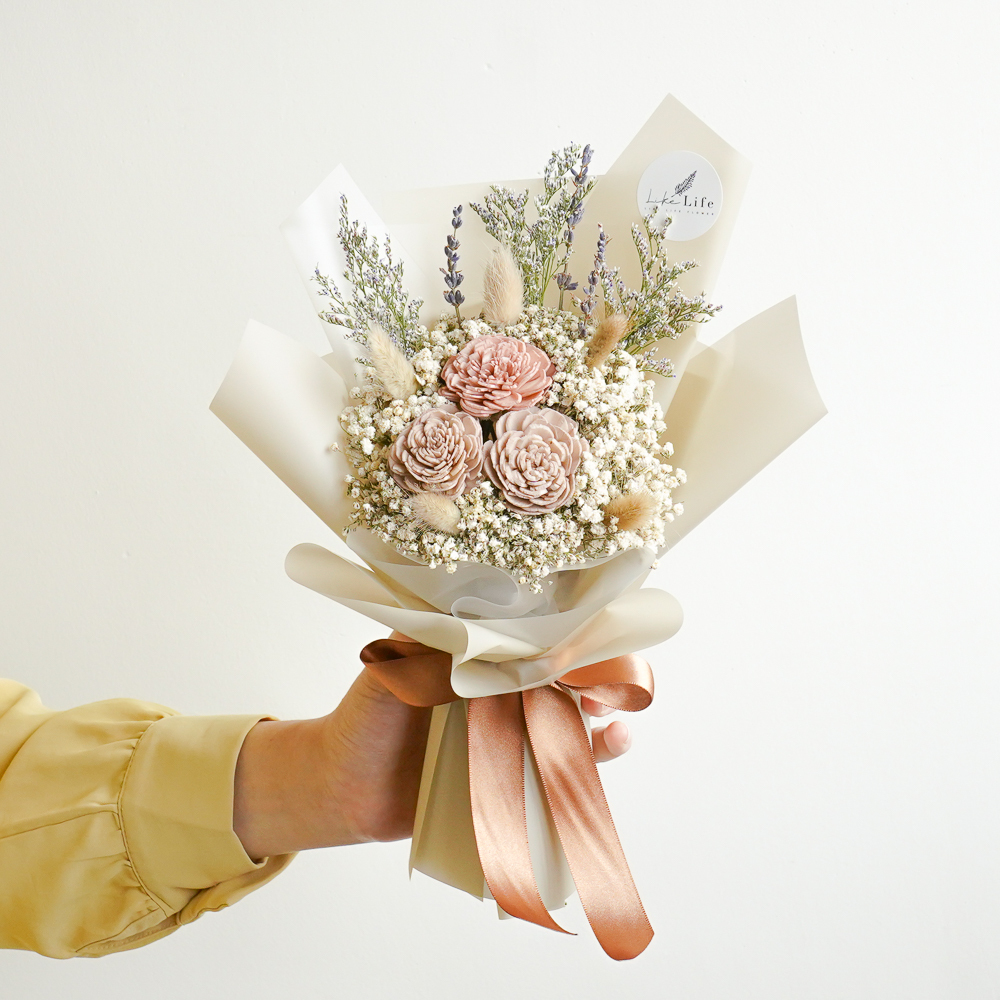 奶茶色乾燥花束