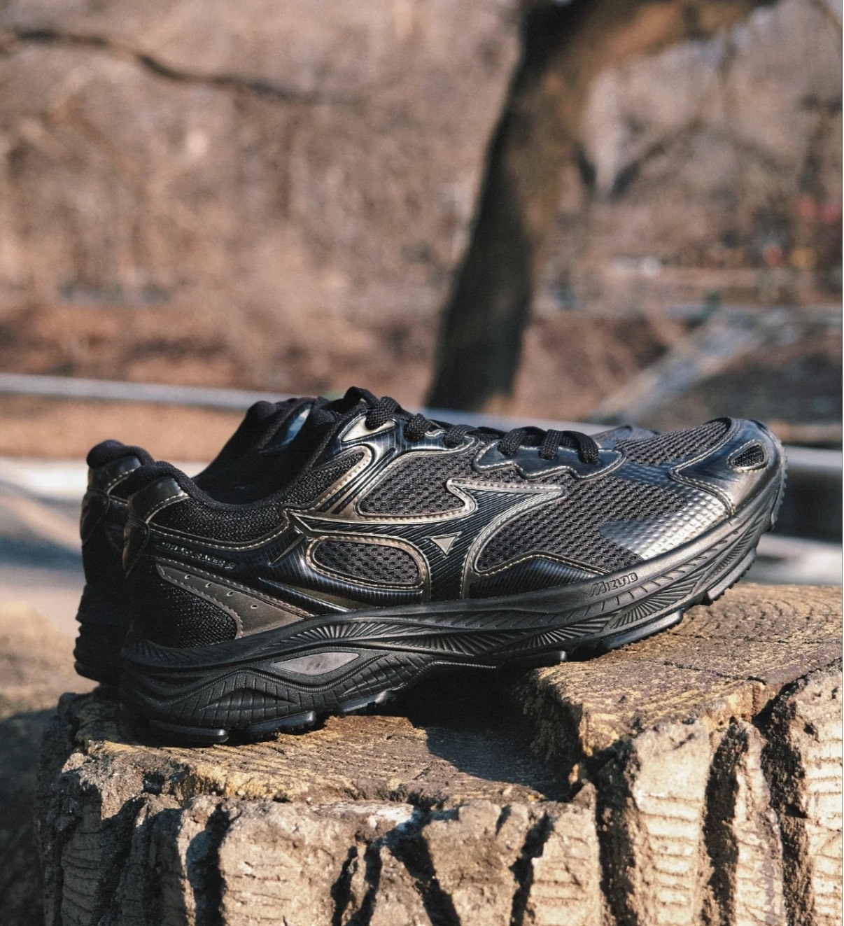 Mizuno Racer S 黑金 復古低幫跑鞋 男女同款