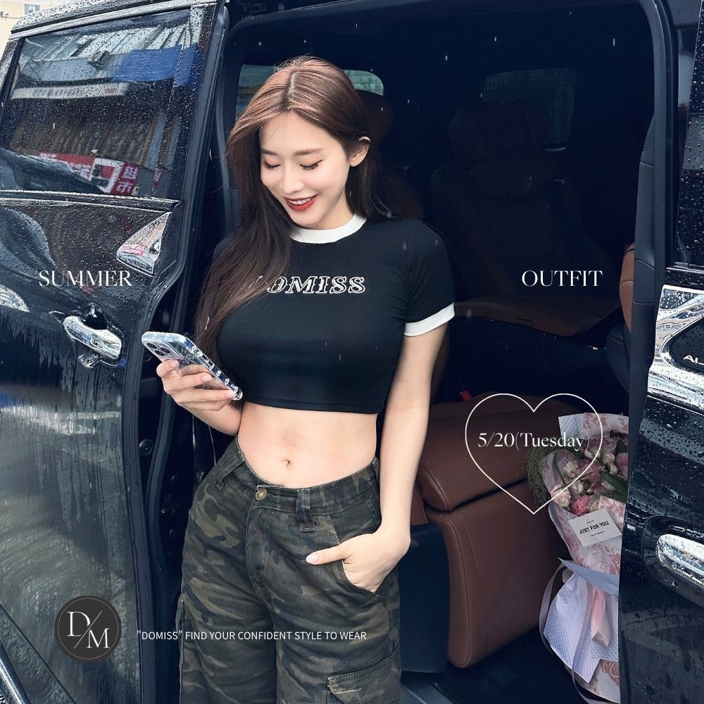 【DOMISS自訂】反差感撞色! 彈性短版Tee-酷甜黑白拼接款上衣(現貨)