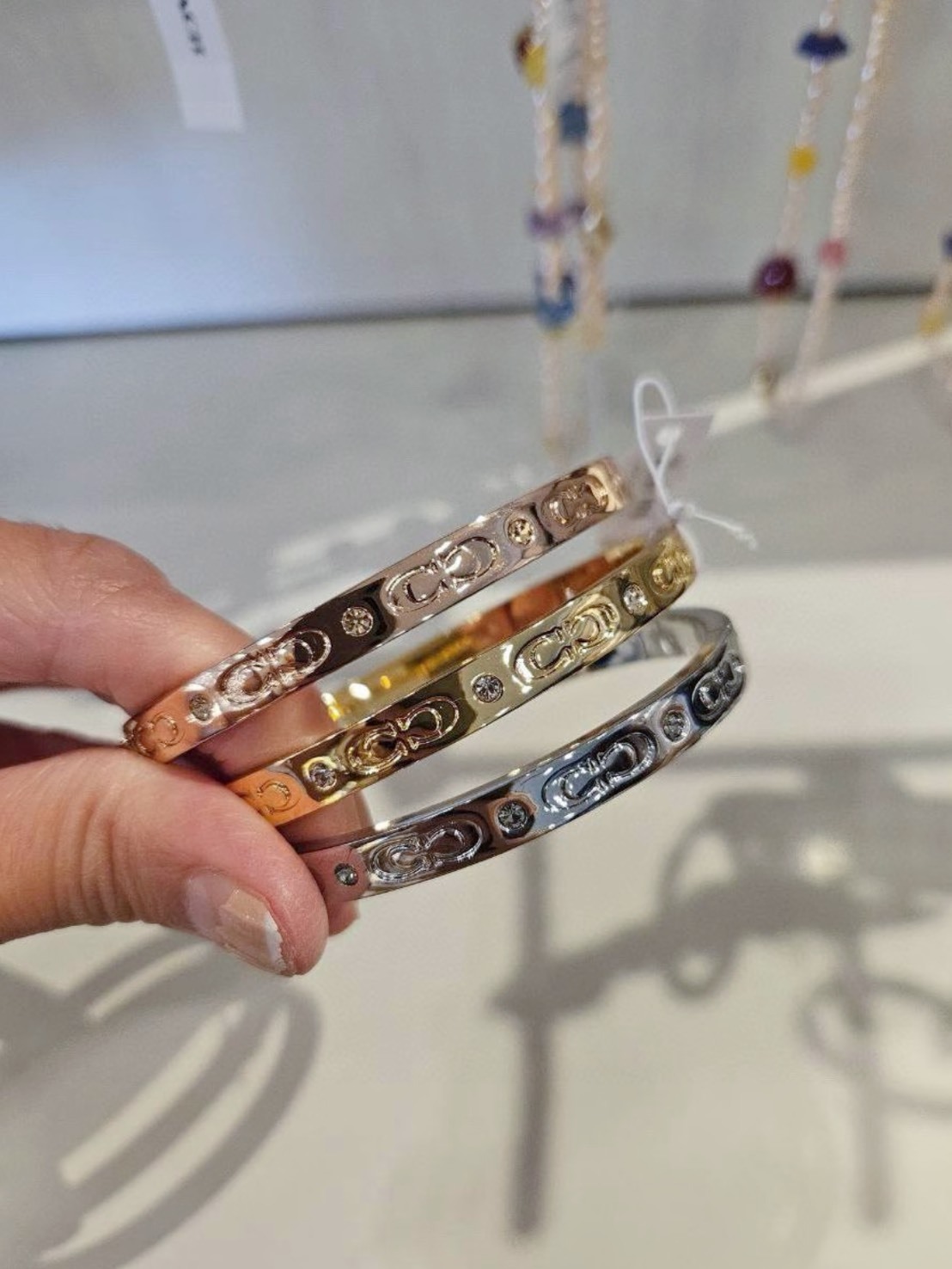 COACH 浮雕雙C 水鑽 手環