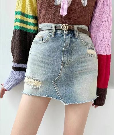 505154 943刷色破損牛仔短裙 s現貨