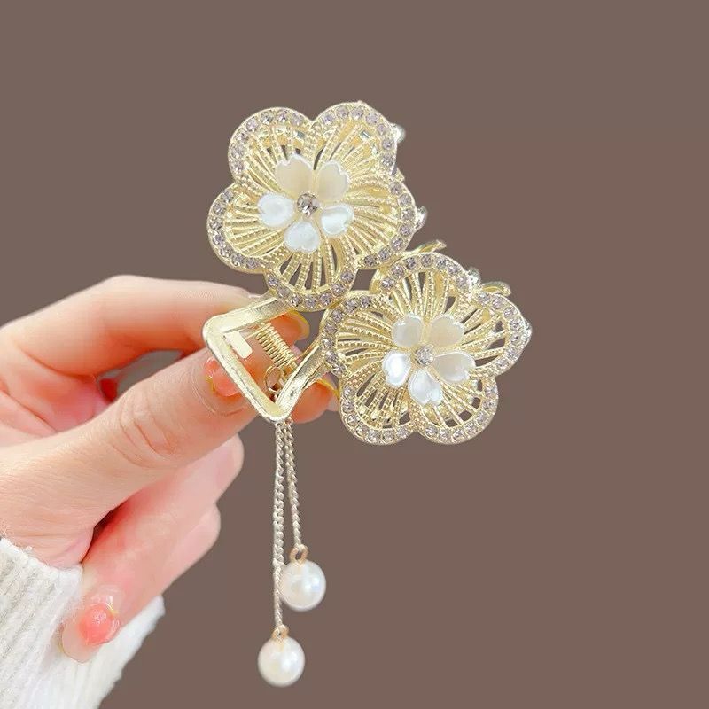 White Lotus Tassel Ponytail Hair Claw