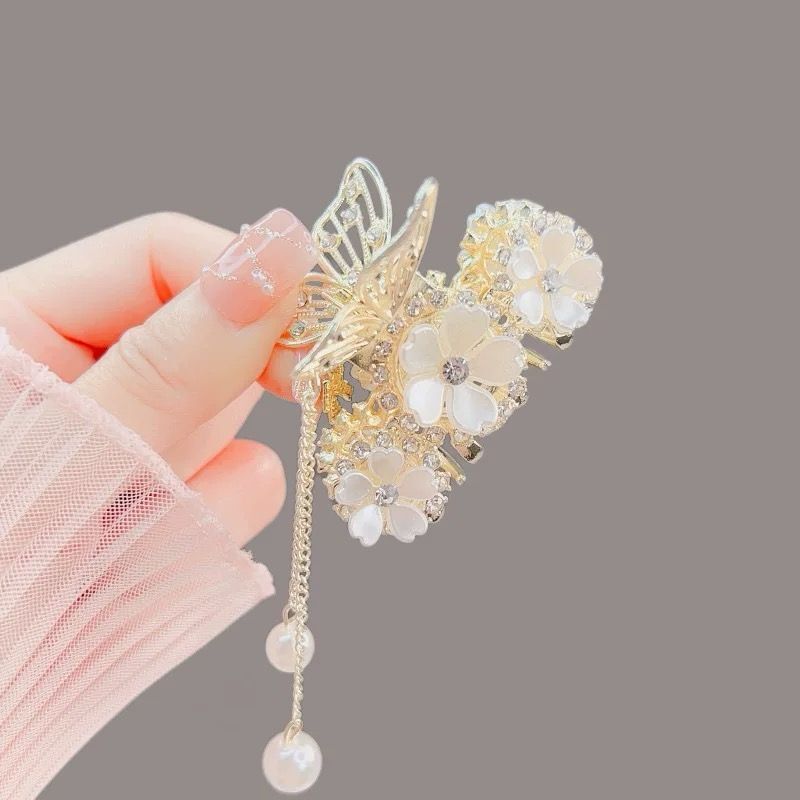 White Lotus Tassel Ponytail Hair Claw