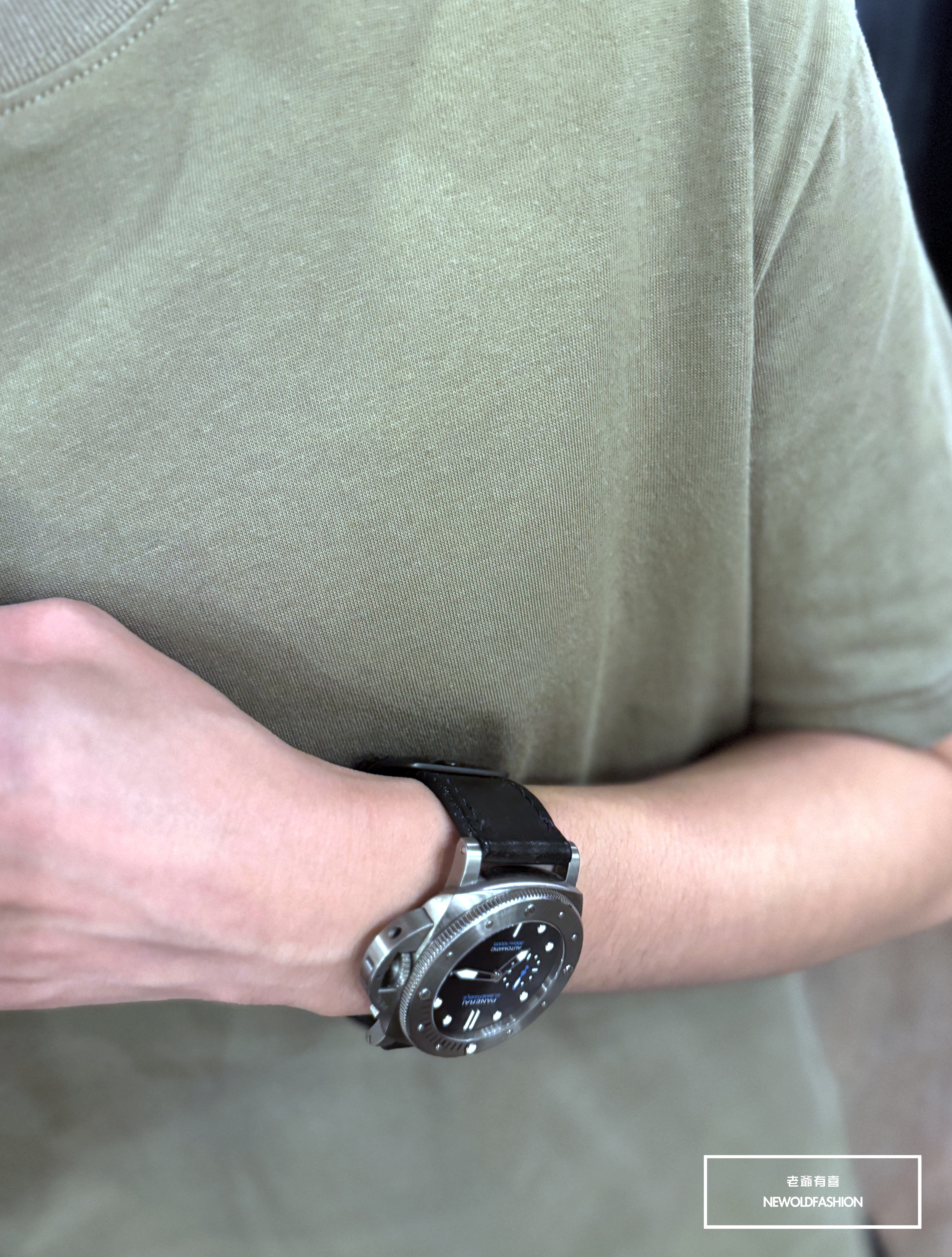 『熱銷到貨』重磅UPF50+超高防護係數素色短Ｔ恤-卡其