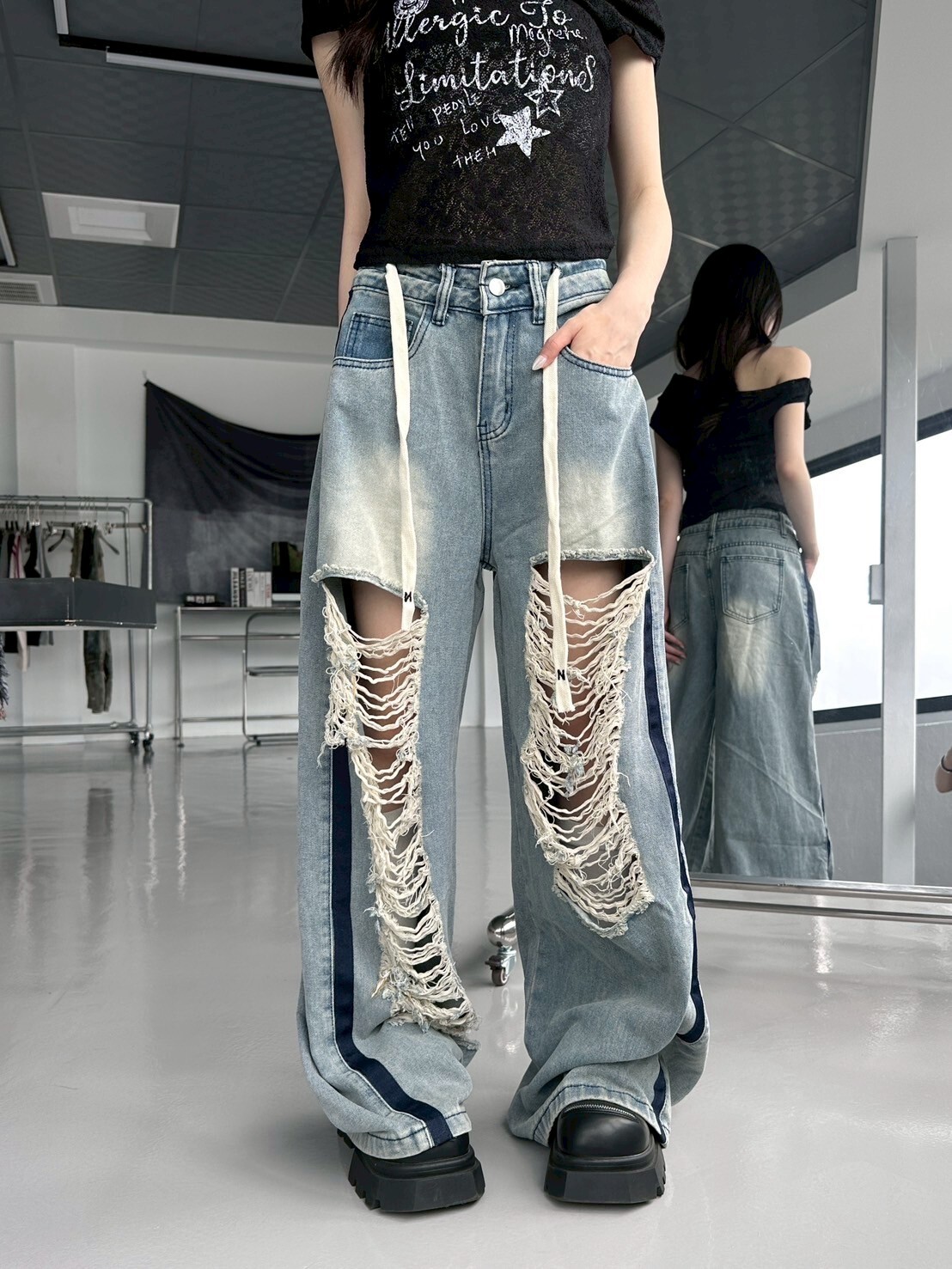 修腿效果+🔥 水洗破洞直筒牛仔闊褲