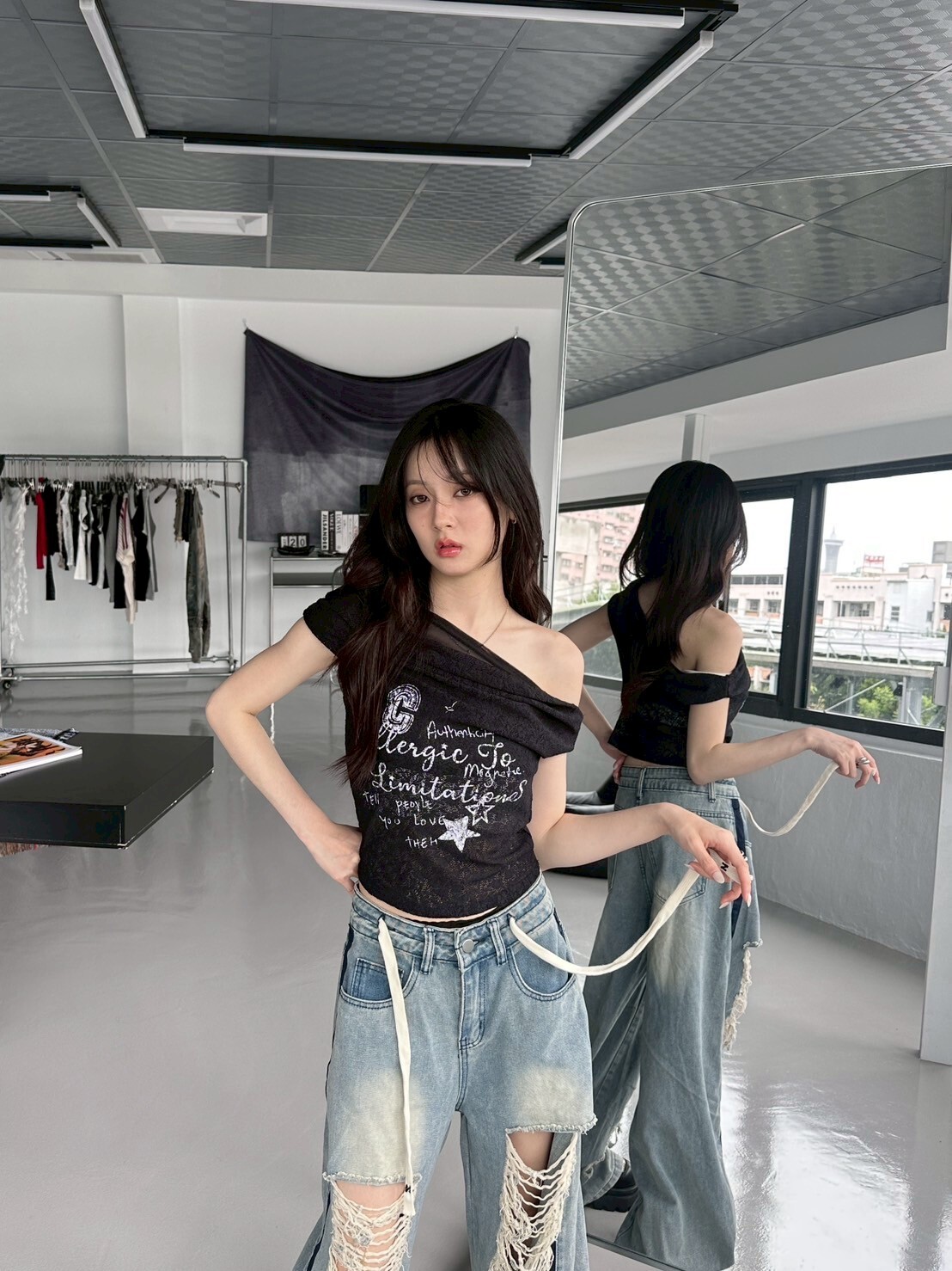 純欲系學姊 斜肩蕾絲上衣 2colors