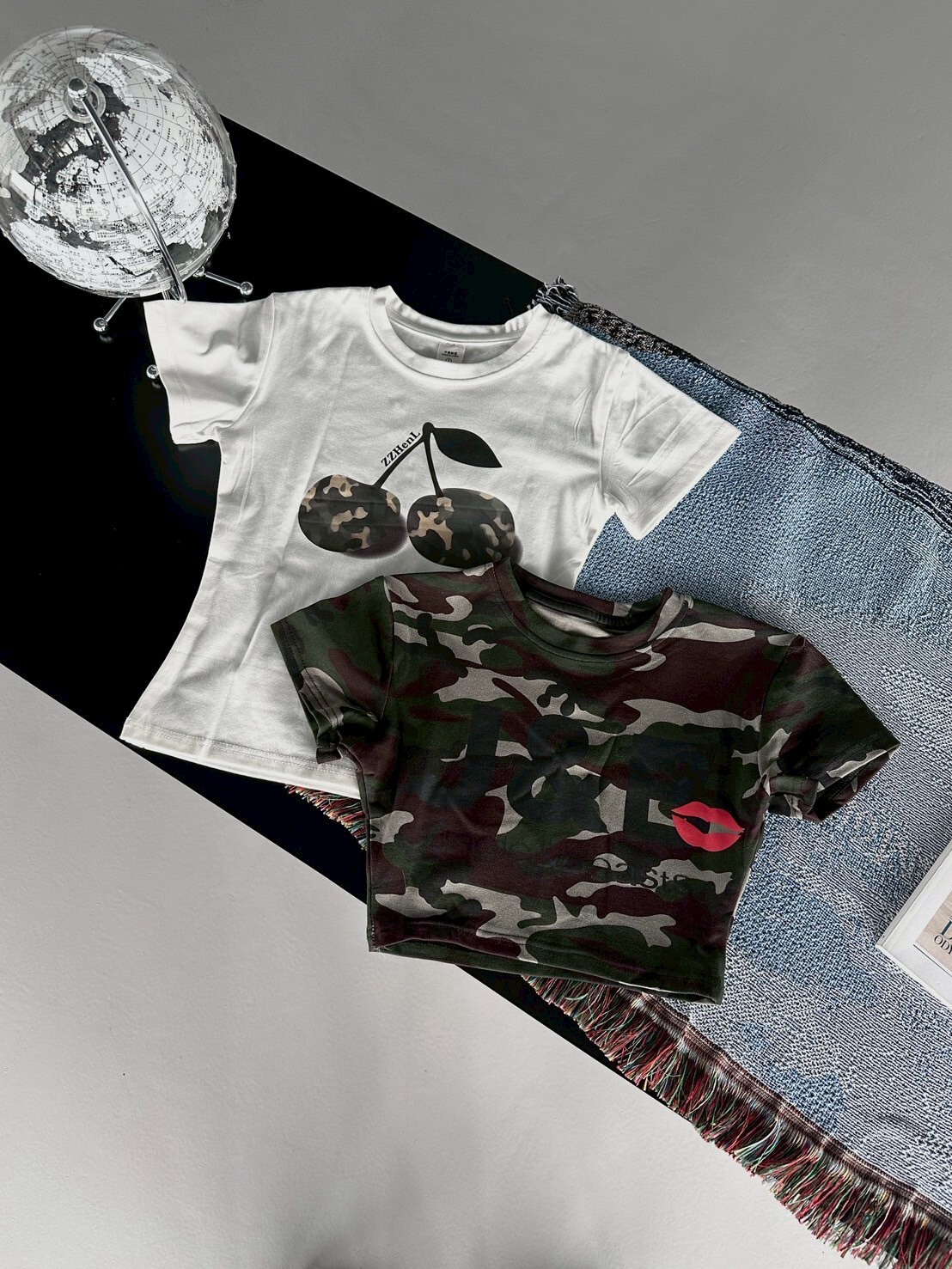 辣妹身材💋 迷彩緊身正肩短踢