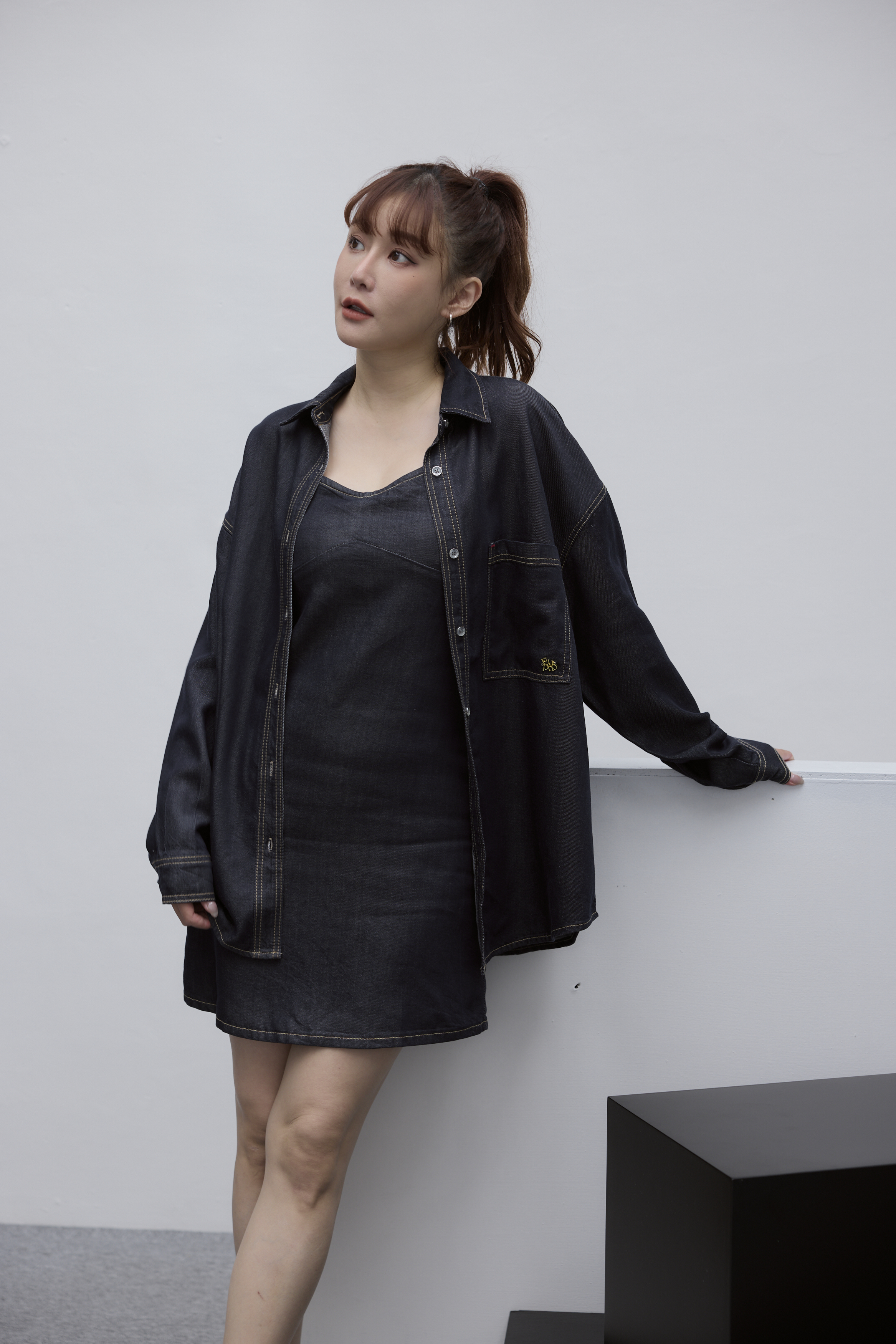 Black Label-藏青天絲牛仔襯衫