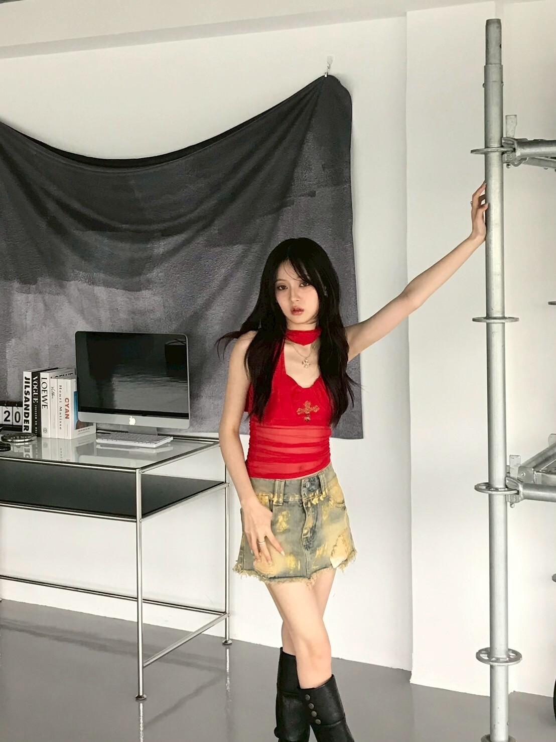 燙鑽飄帶掛脖網紗上衣（附胸墊）2colors