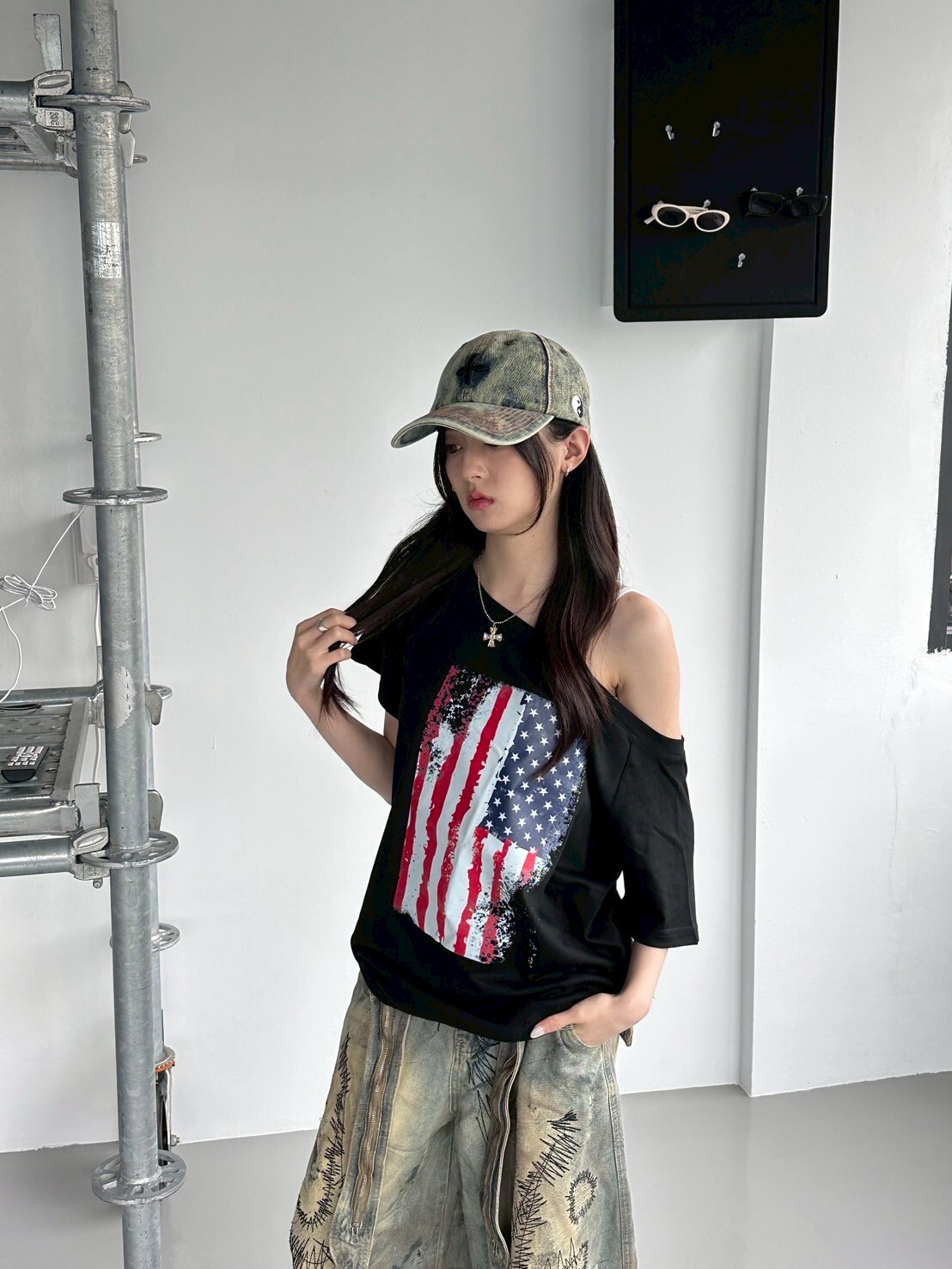 美式vibe 🇺🇸印花斜肩短袖2colors