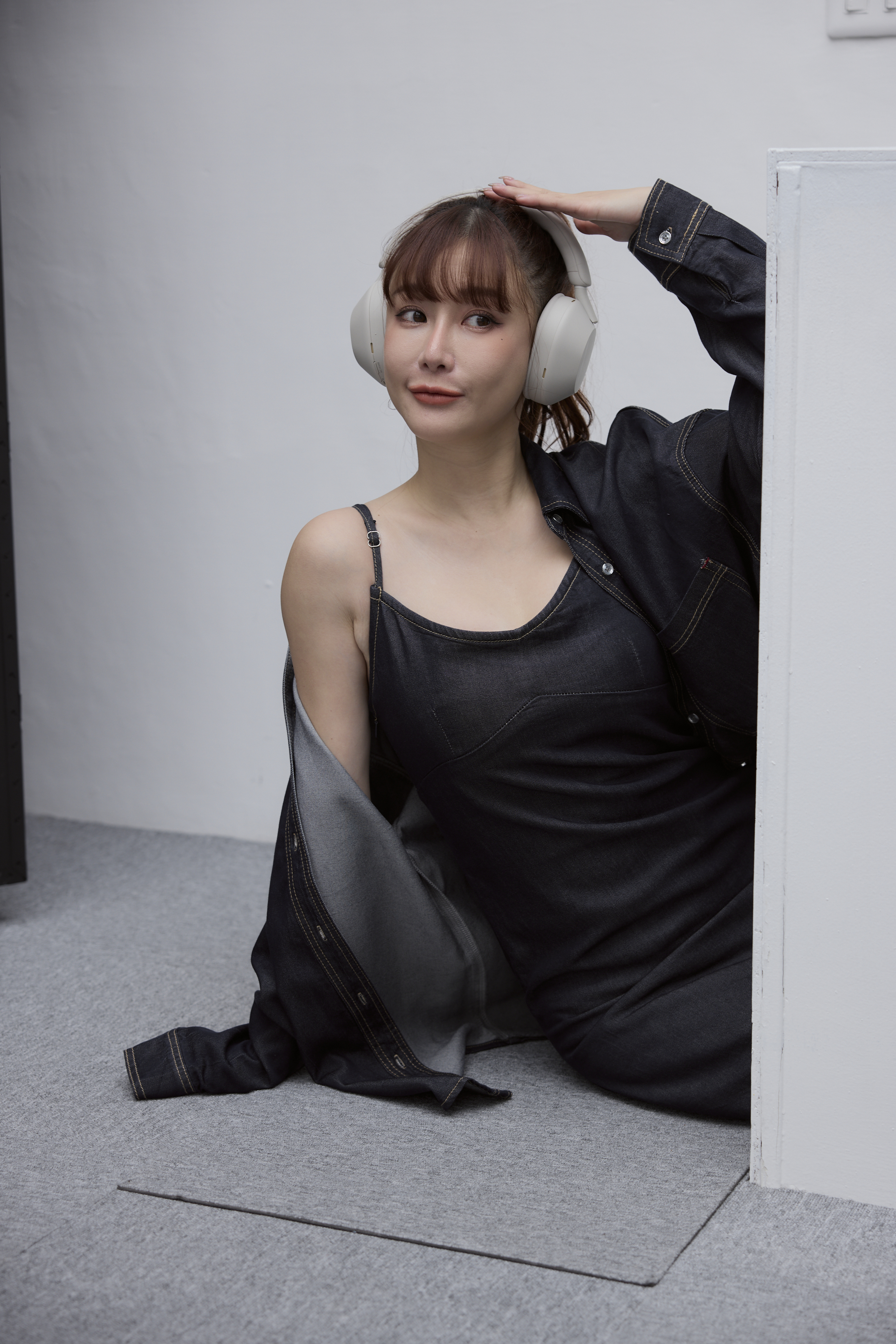 Black Label-藏青天絲牛仔洋裝