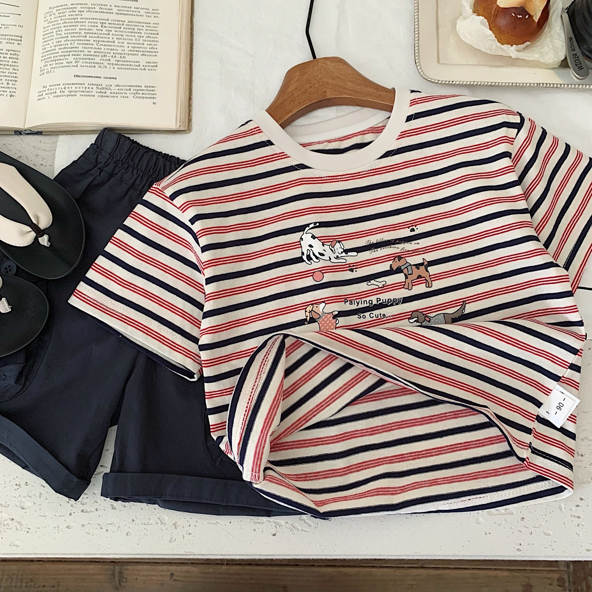 條紋狗狗玩耍上衣