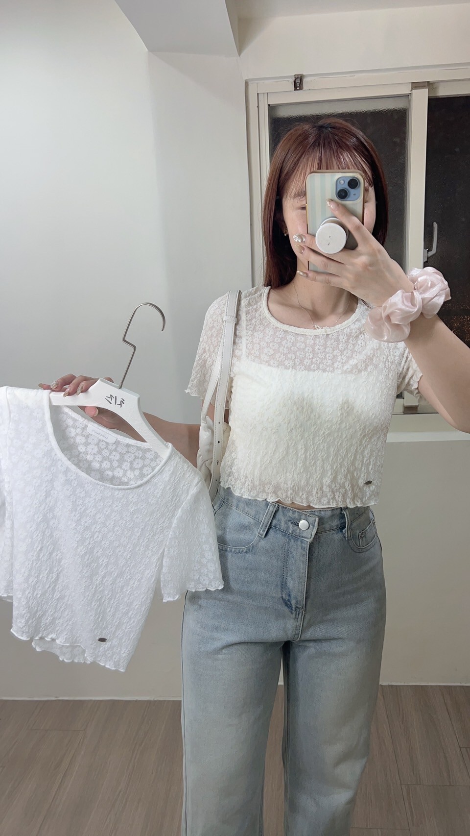 小花銀牌透膚衫 3colors