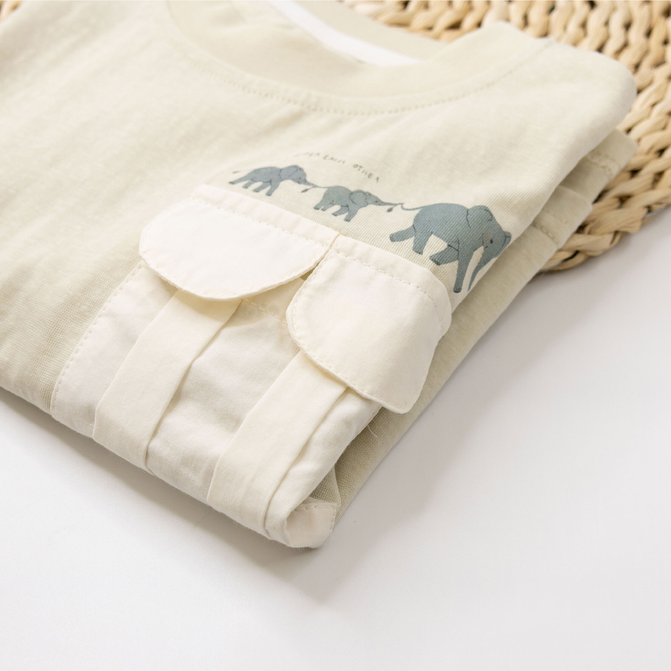 【H50379】大象家族前短後長設計上衣