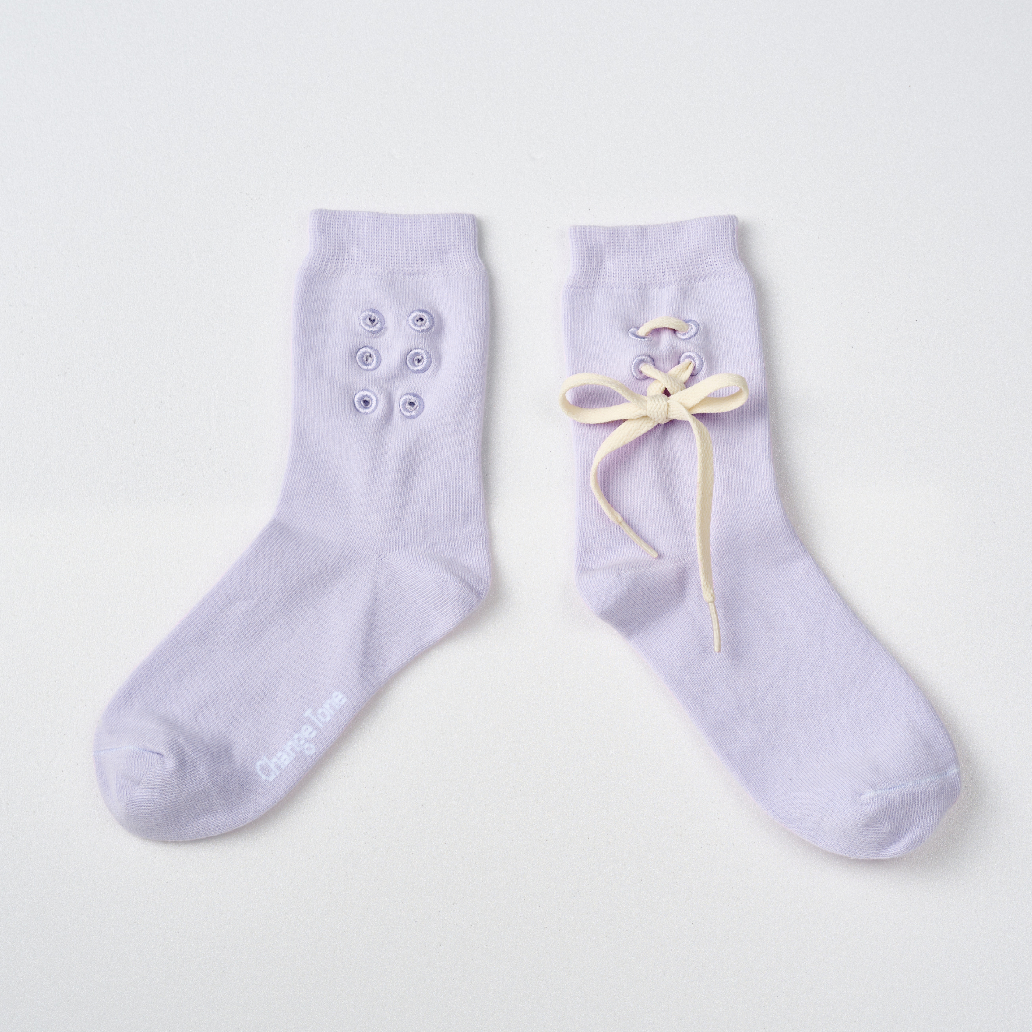 腳上綁鞋帶²〈淺紫〉