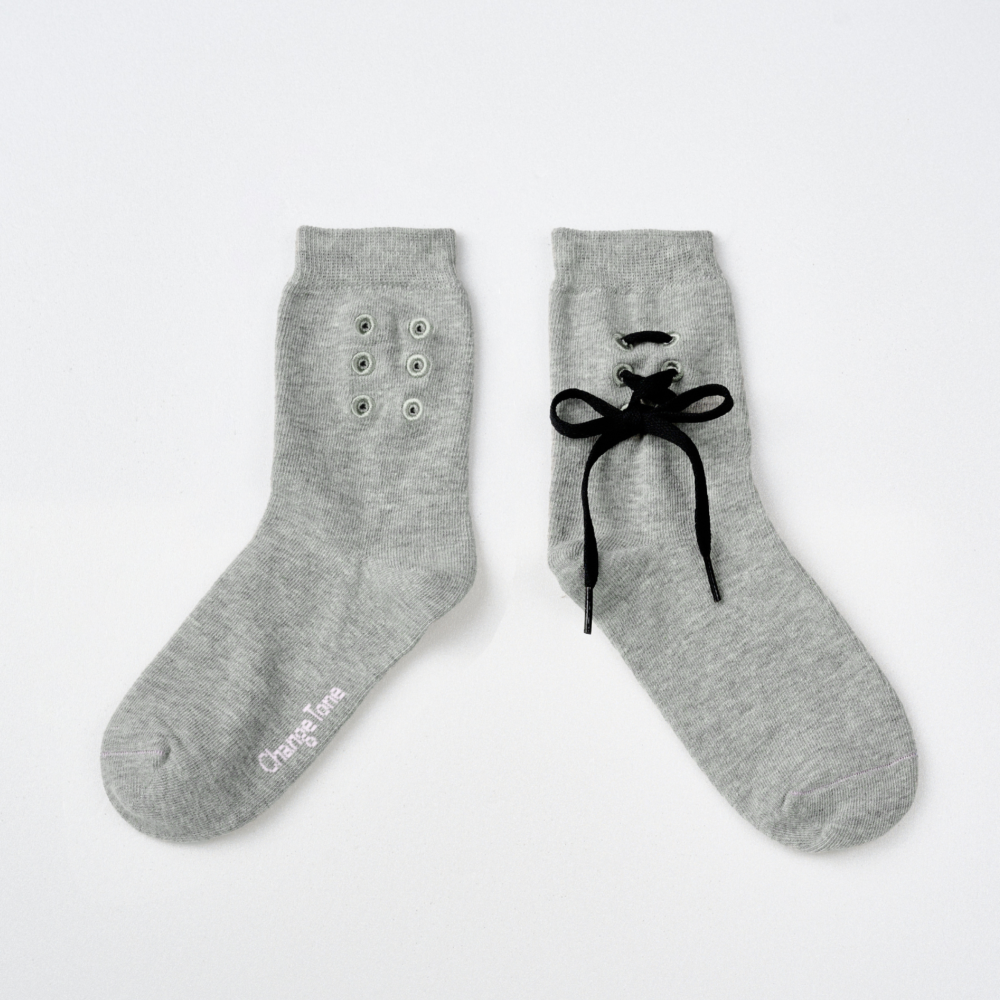 腳上綁鞋帶²〈麻灰〉