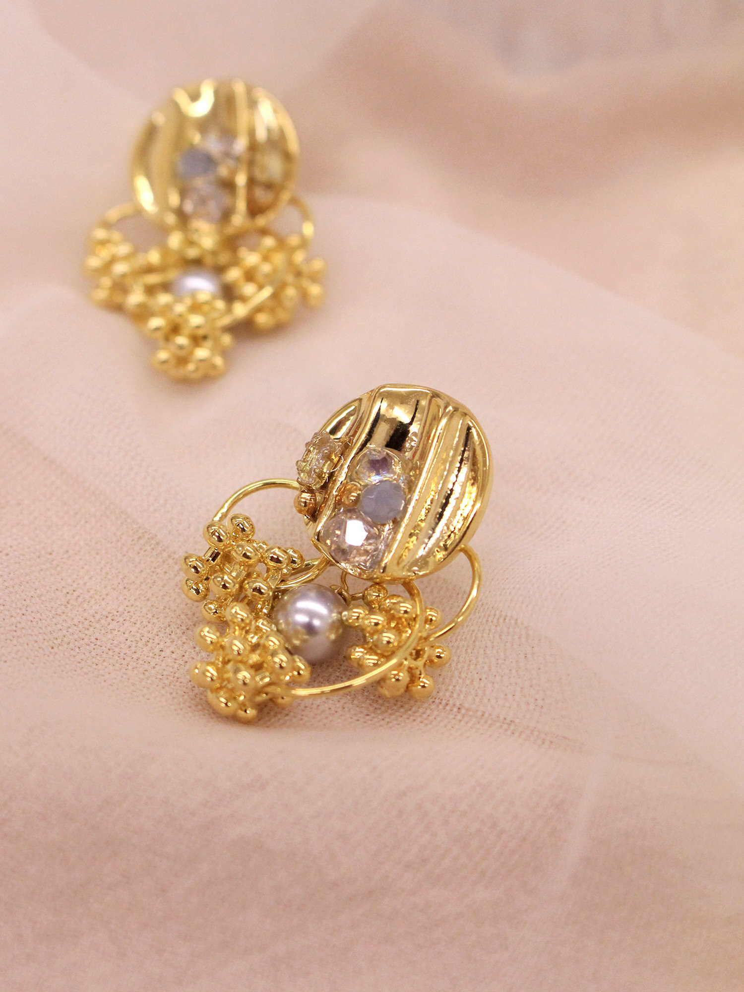 迷因佩斯。MUCHAT手作14KGP幾何水晶珍珠純銀針耳環