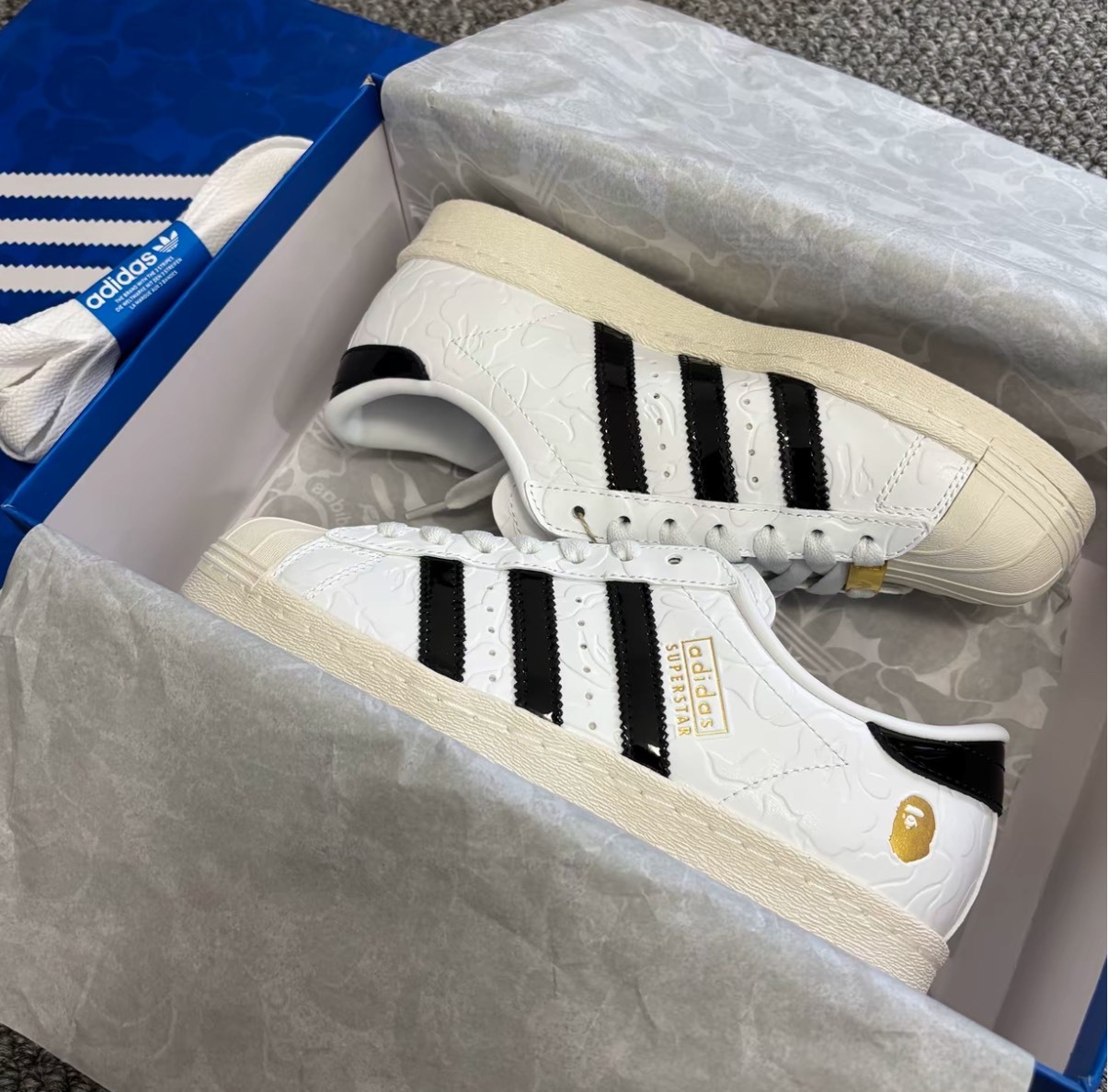 BAPE x adidas SUPERSTAR 聯名低幫板鞋 白色 男女同款