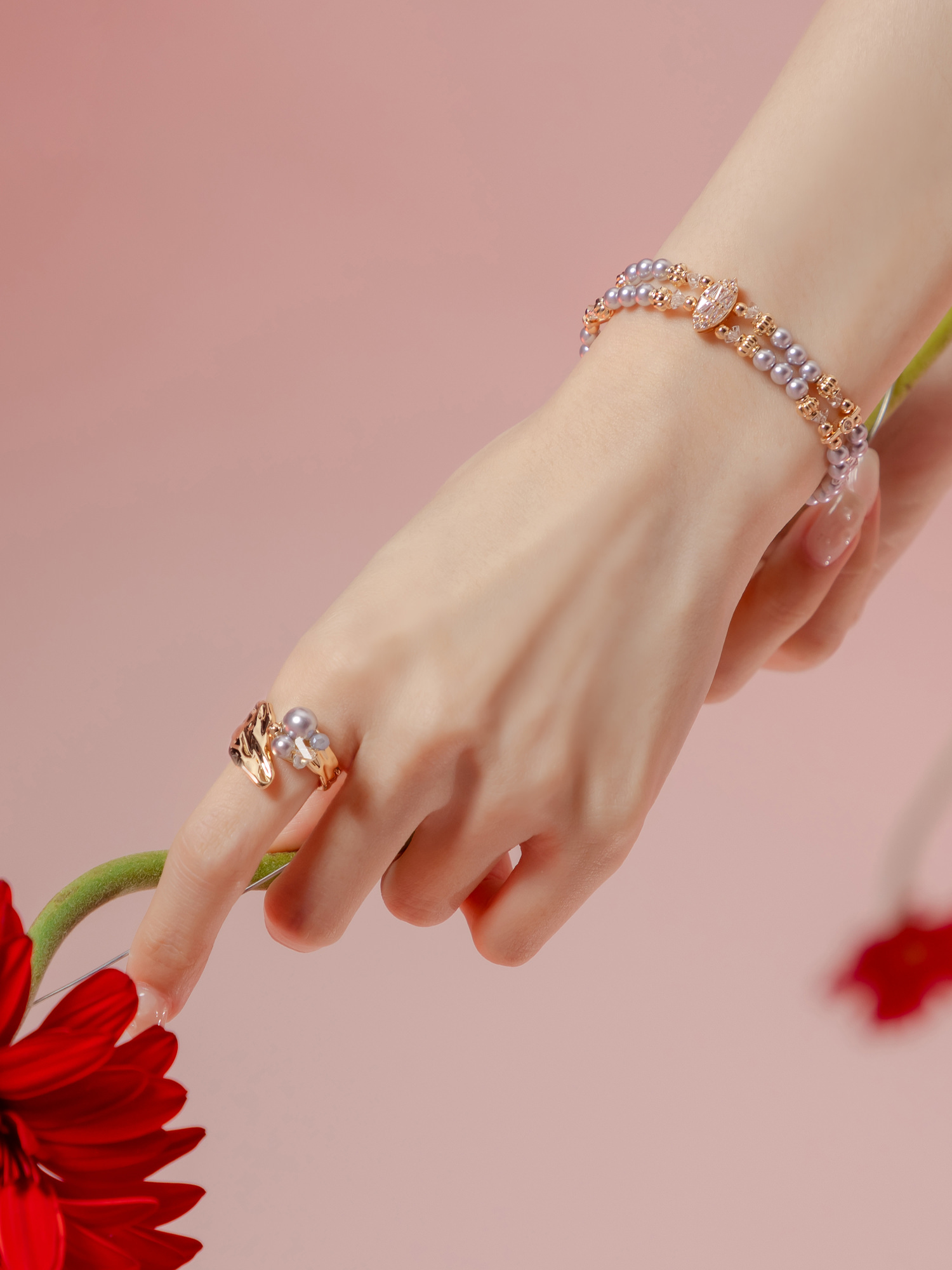 迷因佩斯。MUCHAT手作14KGP珍珠水晶戒指