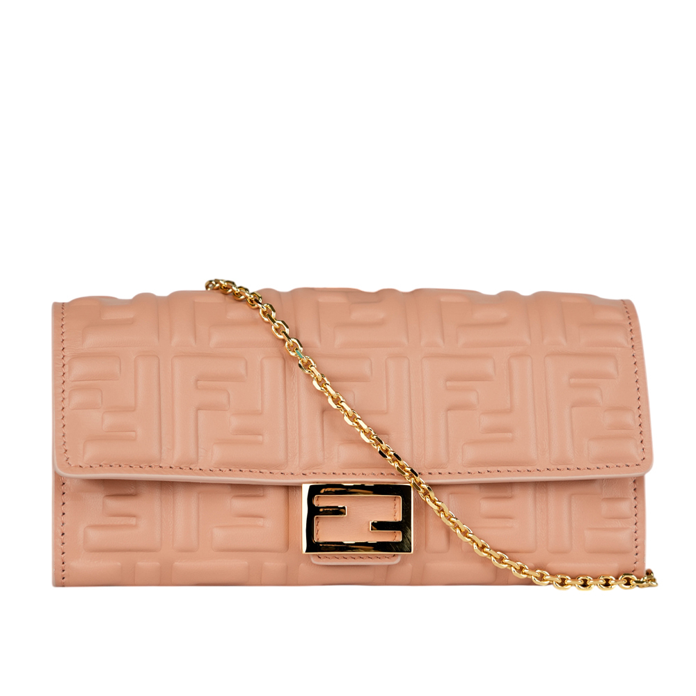 【FENDI】FF Logo壓紋小羊皮鍊帶WOC