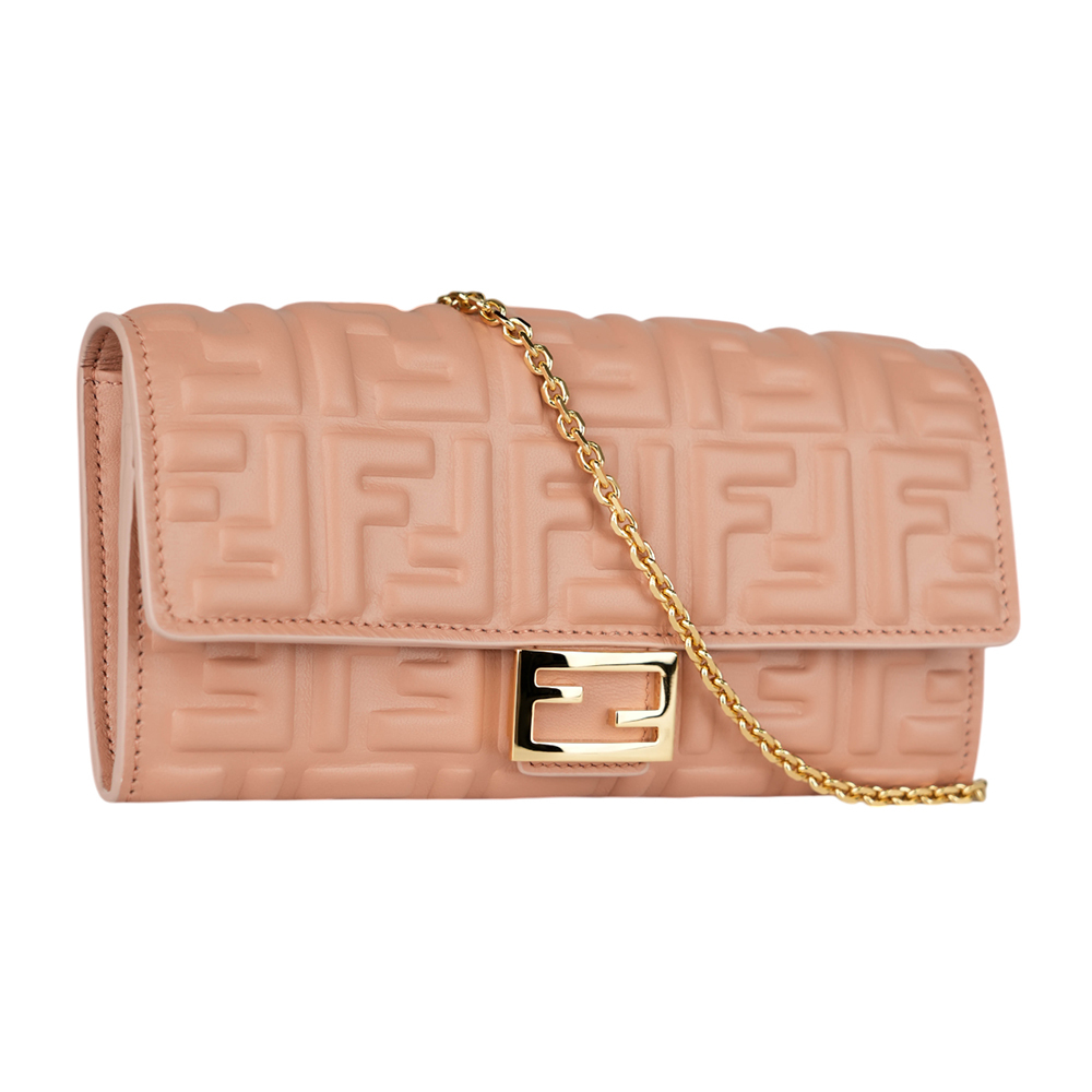 【FENDI】FF Logo壓紋小羊皮鍊帶WOC(粉紅色) 8M0365 AAJD F1SK3