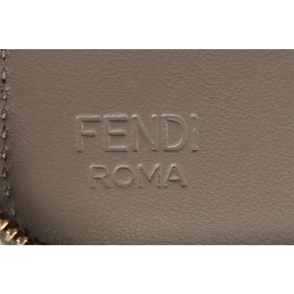 【FENDI】FF Diamonds 素面小牛皮6卡拉鏈短夾(鴿灰色) 8M0508 ALV4 F1N1G
