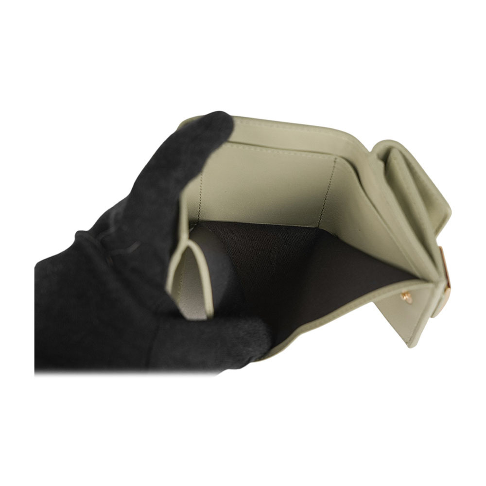 【FENDI】Baguette FF Logo三折短夾(鼠尾草綠)(Micro) 8M0395 AAJD F1AST