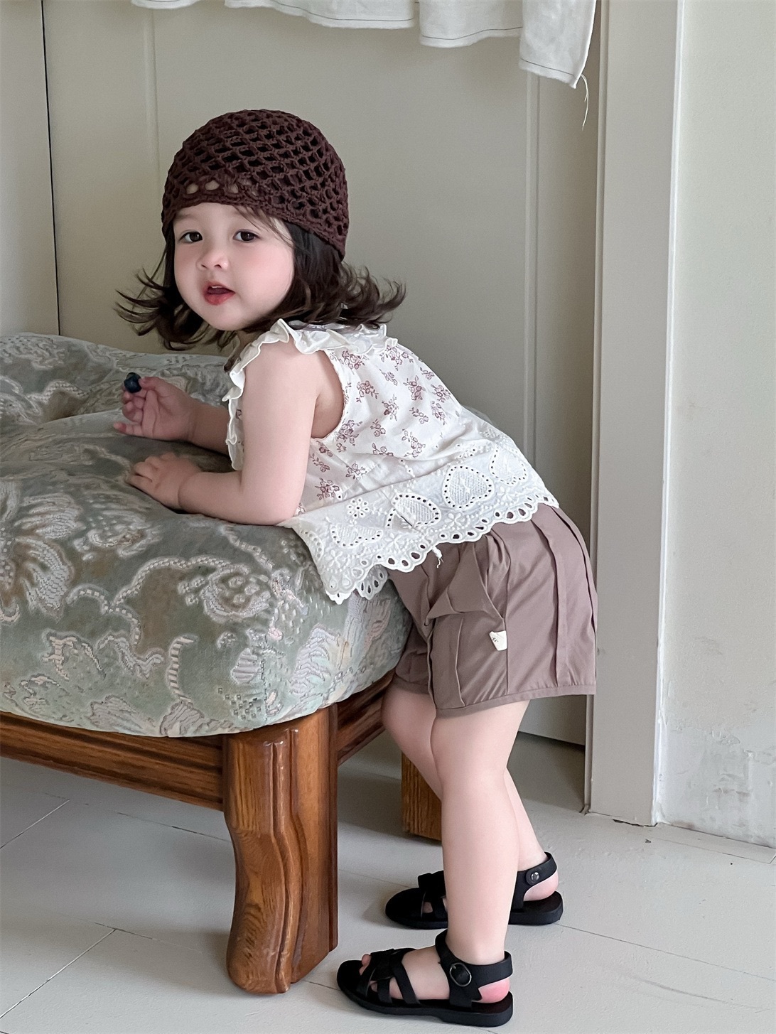 森系碎花上衣/咖色短褲