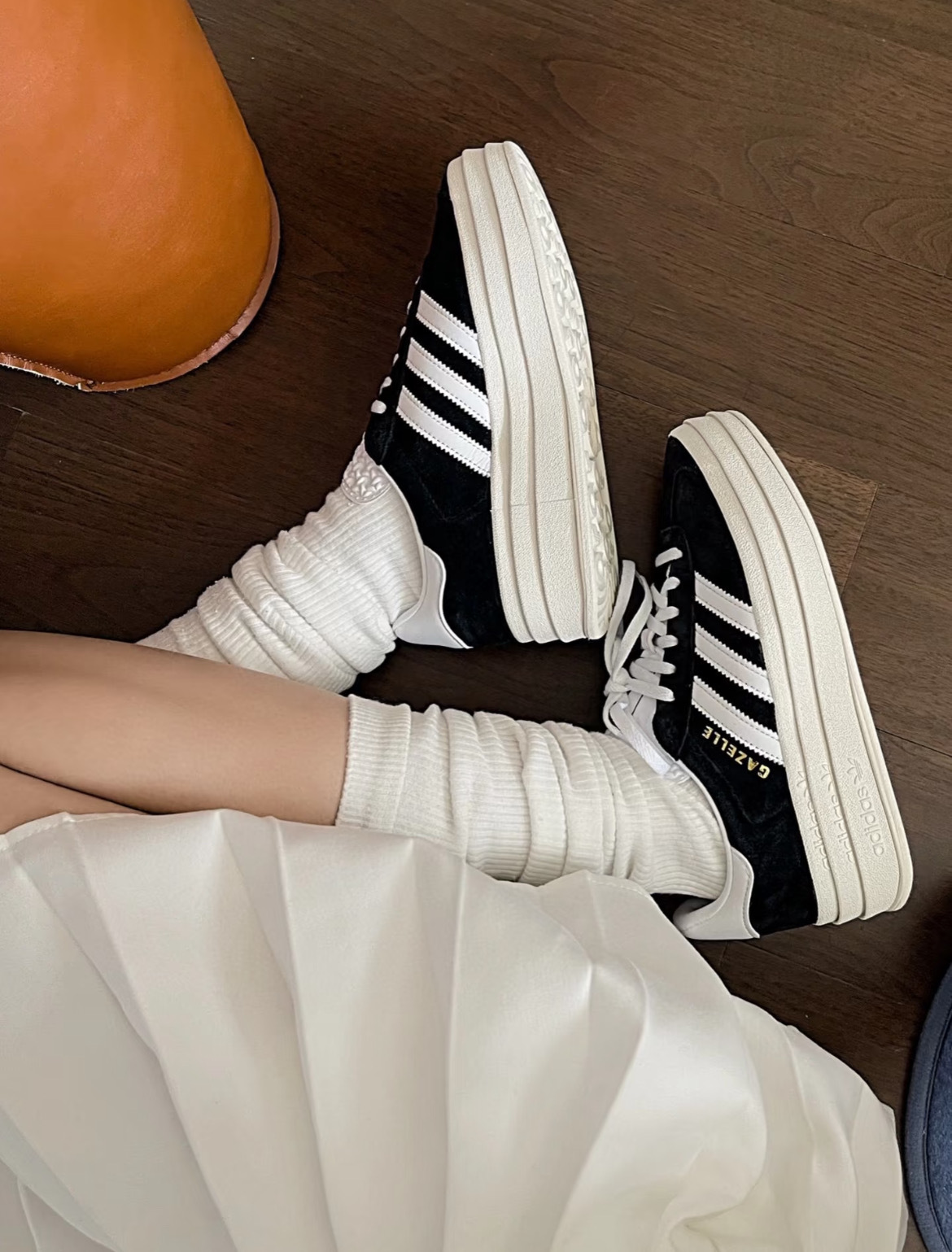 女鞋 ADIDAS GAZELLE BOLD W 黑 麂皮 厚底 鬆糕鞋 休閒鞋【HQ6912】highshoes
