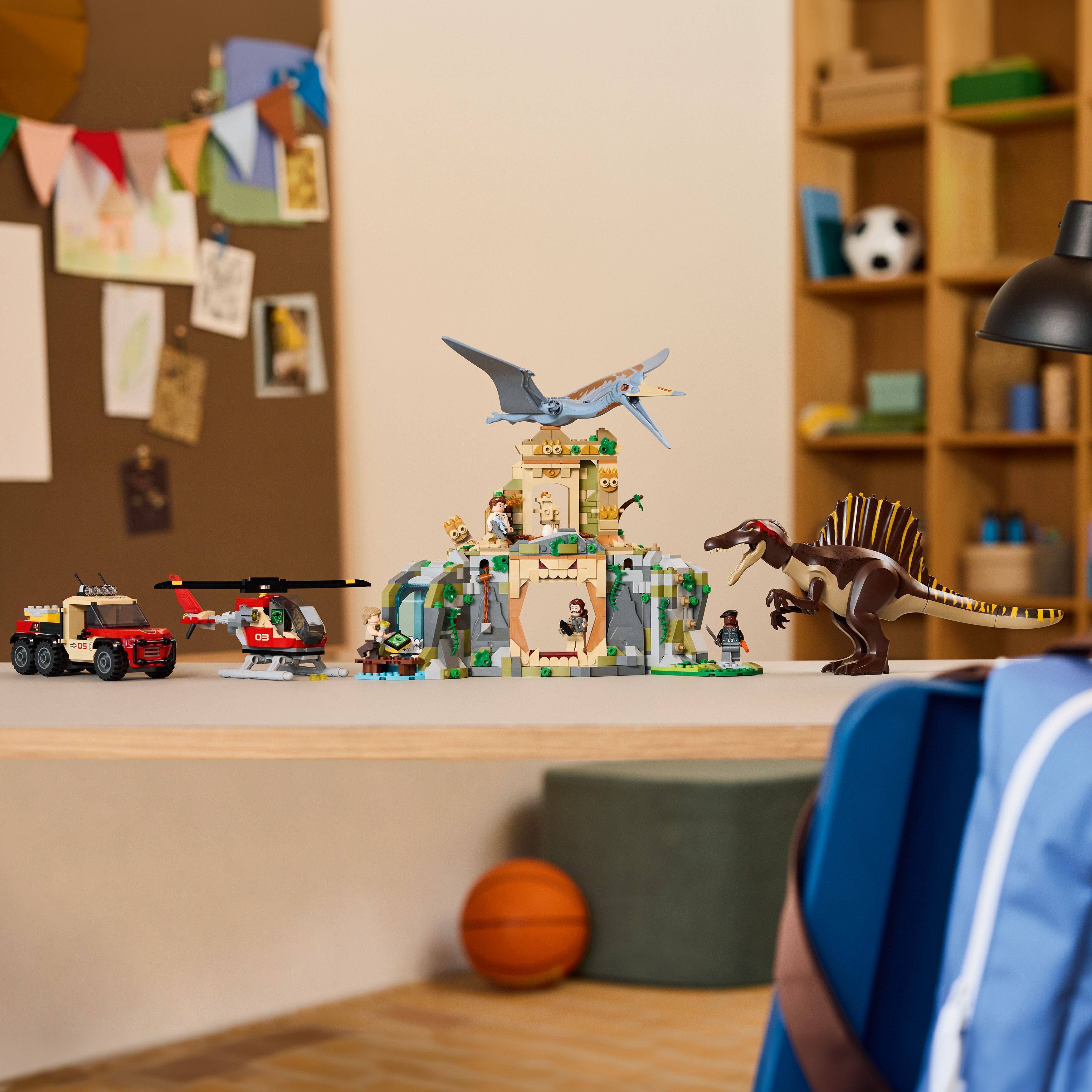 76976 棘龍和風神翼龍空中任務