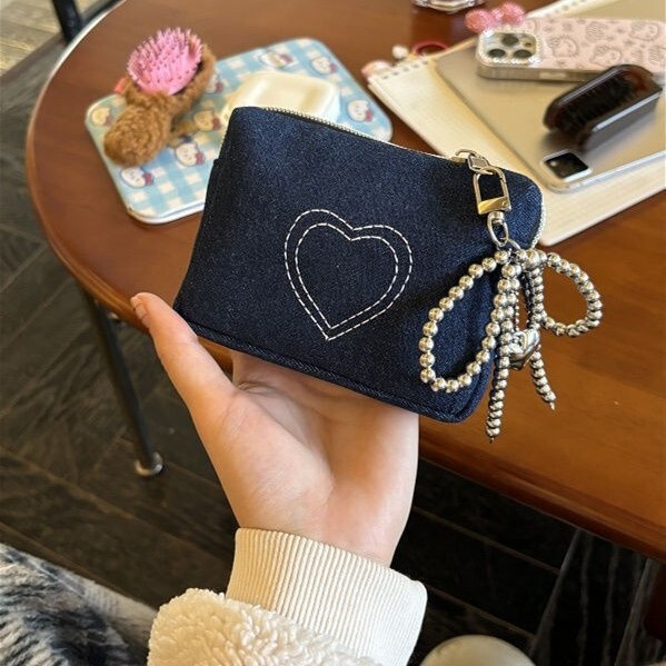 《5984》深色牛仔愛心蝴蝶結小包(附蝴蝶結吊飾)