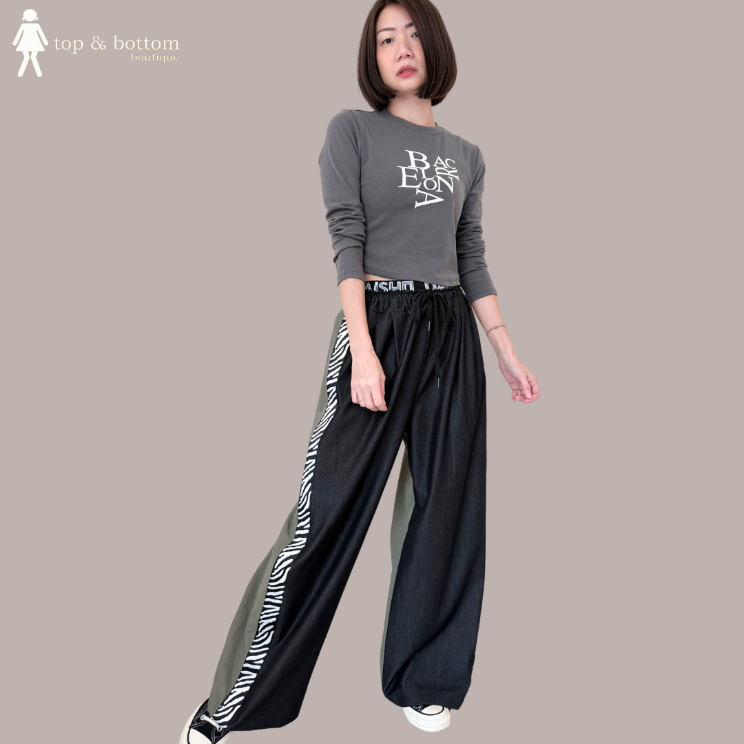 LONG SLEEVE WORDING CROP TOP