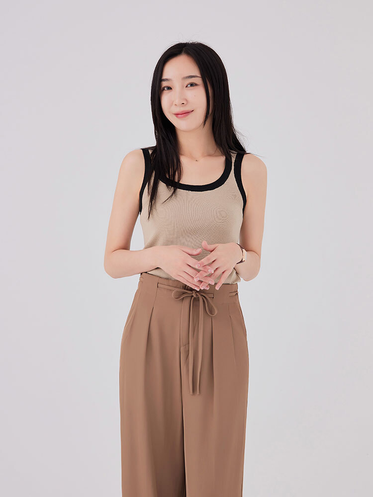 生日禮/歐美感拼色大U領針織背心