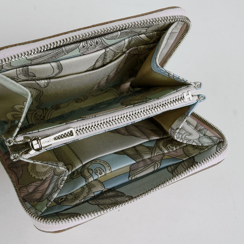 【HERMES】EPSOM皮 絲巾內裡ㄇ型拉鏈短夾(夢幻紫/天堂藍) H069646CKAV