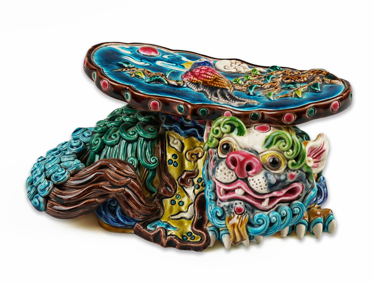 鹿港窯禮品館│交趾陶 獅枕